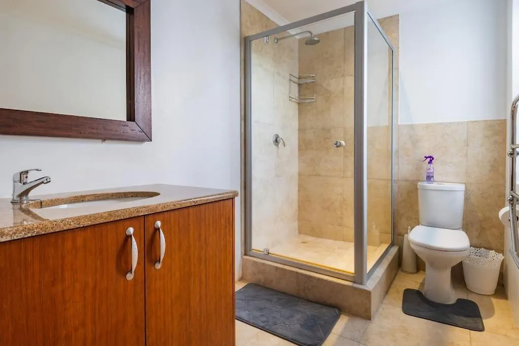 Apartment Near Beach Pool Mountain Views On Canal Cape Town